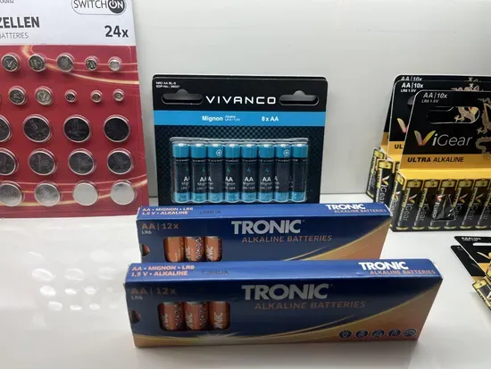 9V Alkaline Battery 6LR61 — Smoke Alarm & Multimeter Cell — image 4